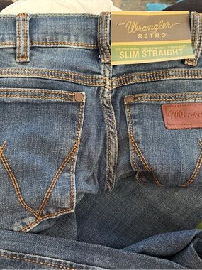 Wrangler Retro Slim Straight Jeans in Blue with Tan Stitching 30x30